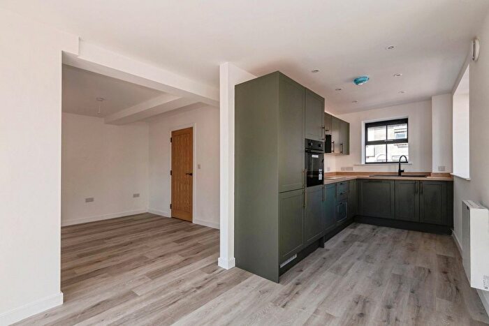 3 Bedroom End Of Terrace House For Sale In Pollards Yard, Bridgwater, Somerset, TA6