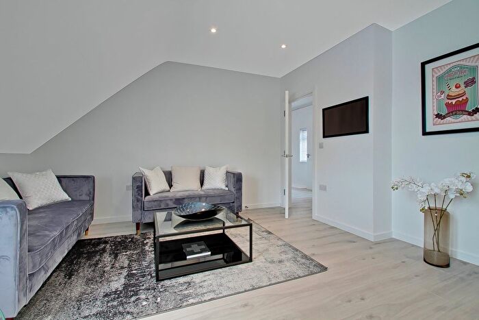 2 Bedroom Flat To Rent In Anson Road, Willesden Green, NW2