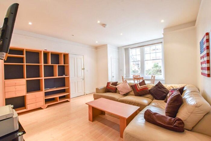 2 Bedroom Flat To Rent In Springbank Road, Sandyford, NE2