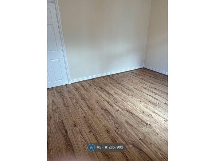 2 Bedroom Terraced House To Rent In Hammersley St, Stoke-On-Trent, ST1