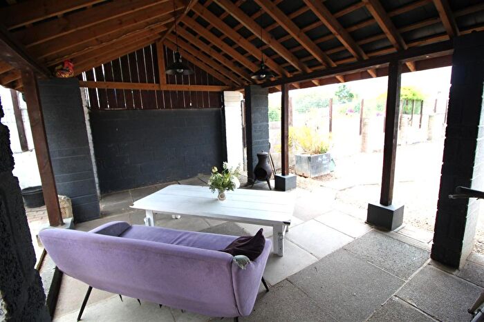 4 Bedroom Terraced House To Rent In Westbury Avenue, Southall, UB1