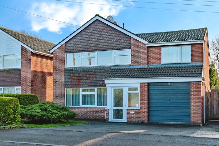 4 Bedroom Detached House For Sale In Green Lane, Trowbridge, BA14