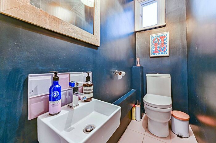 4 Bedroom Semi-Detached House To Rent In Milestone Road, London, Crystal Palace, London, SE19