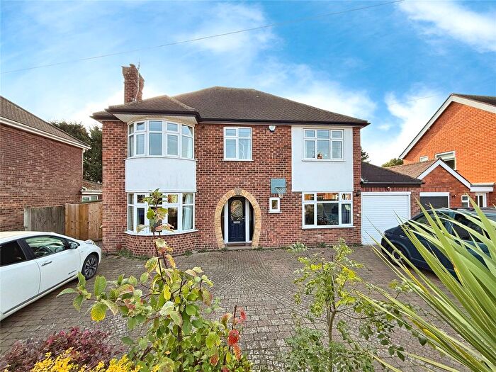 4 Bedroom Detached House For Sale In Swallowbeck Avenue, Lincoln, Lincolnshire, LN6