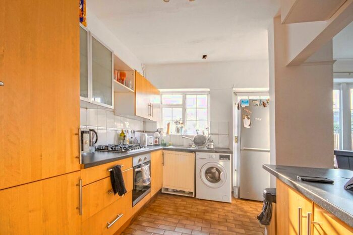 4 Bedroom Semi-Detached House To Rent In Friars Way, London, W3