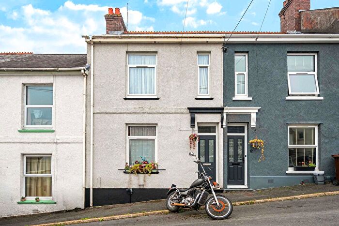 3 Bedroom Terraced House For Sale In Maidenwell Road, Plymouth, Devon, PL7