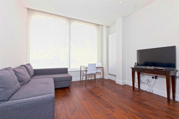 1 Bedroom Flat To Rent In Highgate Hill, Archway, London, N19