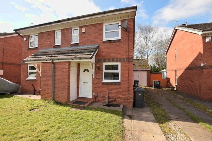 2 Bedroom Semi-Detached House To Rent In Osprey Grove, Shadwell, Leeds, West Yorkshire, LS17