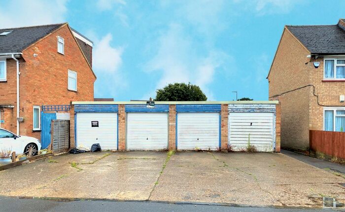 Garage / Parking For Sale In Ash Grove, Harefield, Uxbridge, UB9