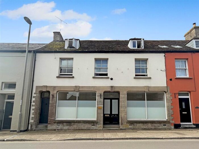 1 Bedroom Flat To Rent In High Street, Stalbridge, Sturminster Newton, DT10