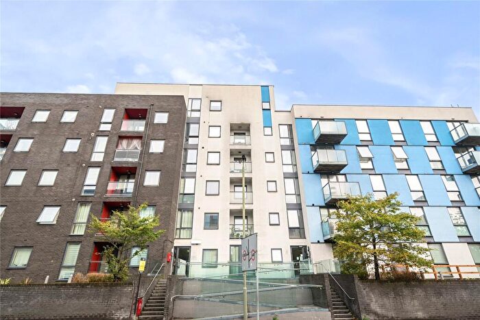 2 Bedroom Flat For Sale In Homesdale Road, Bromley, BR2