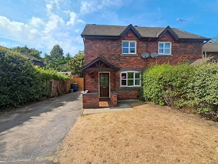 2 Bedroom End Of Terrace House To Rent In Castle Close, Wrexham, LL11