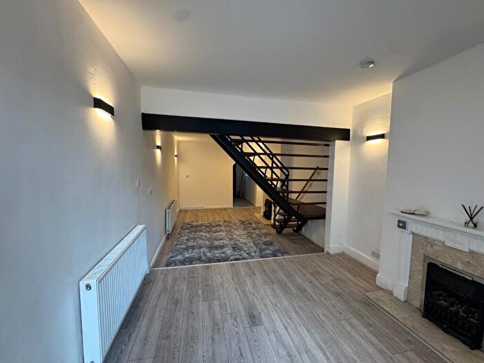 2 Bedroom Semi-Detached House To Rent In Vernon Road, Nottingham, NG6