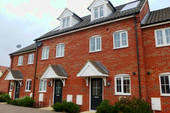3 Bedroom Property To Rent In Albini Way, Wymondham, NR18