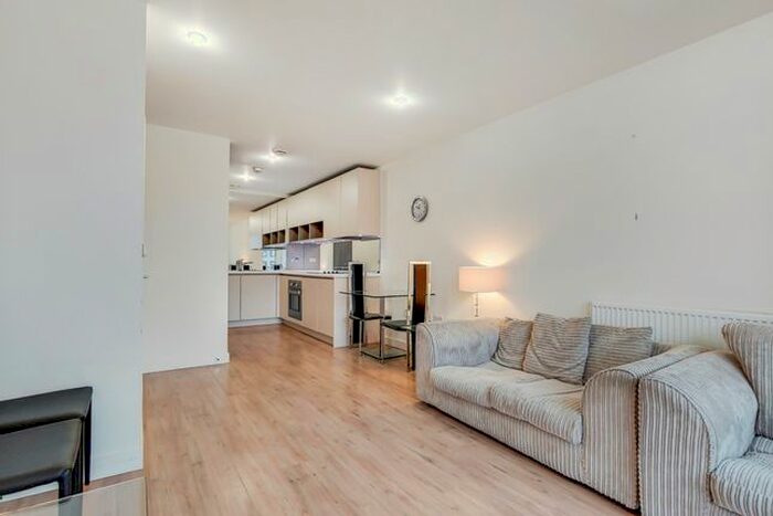 1 Bedroom Flat To Rent In Deals Gateway, London, SE10