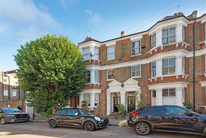 1 Bedroom Flat For Sale In College Place, Camden, NW1