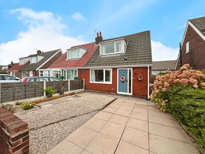 2 Bedroom Semi-Detached House For Sale In Blackhorse Avenue, Blackrod, Bolton, BL6