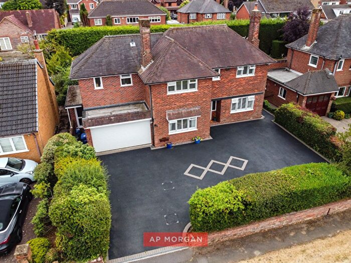 4 Bedroom Detached House For Sale In Broughton Road, Pedmore, Stourbridge, West Midlands, DY9