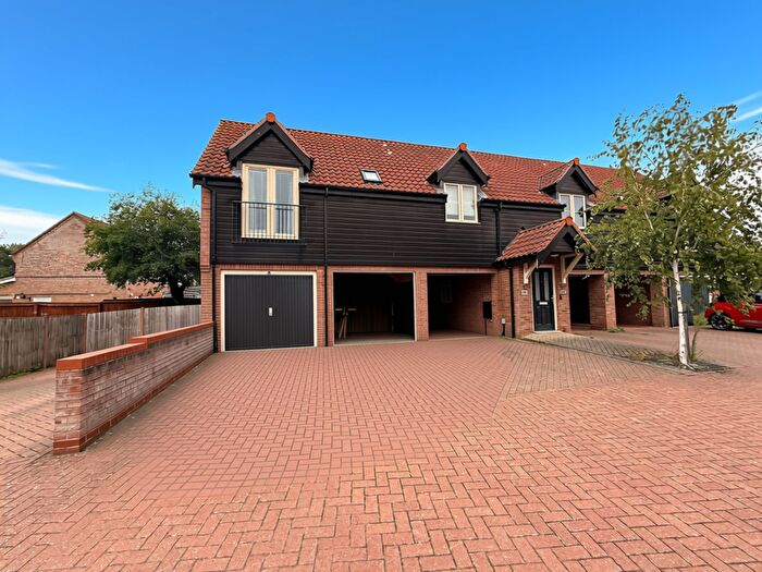 1 Bedroom Apartment For Sale In Honeysuckle Way, Attleborough, Norfolk, NR17