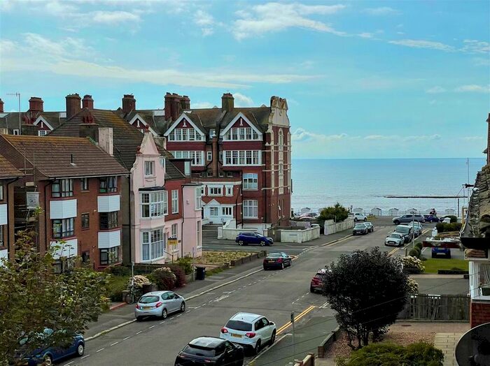 2 Bedroom Flat To Rent In Brassey Road, Bexhill-On-Sea, TN40