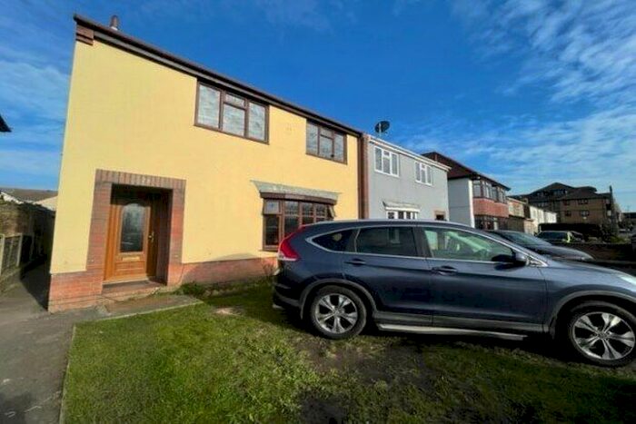 4 Bedroom Property To Rent In Cleveland Road, Bournemouth, BH1