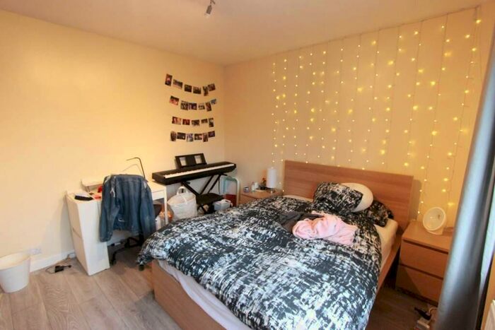 4 Bedroom Apartment To Rent In Bayham Street, London, NW1