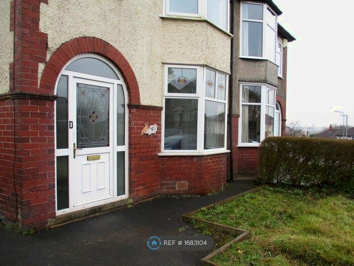 3 Bedroom Semi-Detached House To Rent In Withins Lane, Bolton, BL2