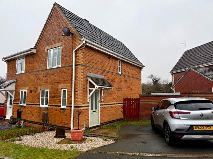2 Bedroom Semi Detached House For Sale In Redgrave Close, Kettering, NN15