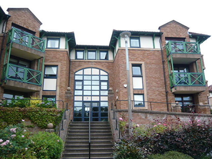 2 Bedroom Flat To Rent In North Werber Park, Fettes, Edinburgh, EH4