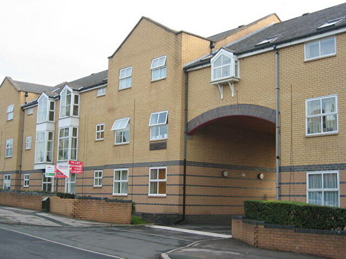 2 Bedroom Flat To Rent In Dib Lane, Leeds, West Yorkshire, LS8