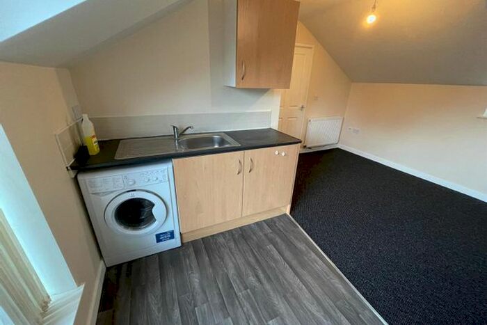 1 Bedroom Flat To Rent In Bedford Mews, - Bedford Street, Coventry, CV1