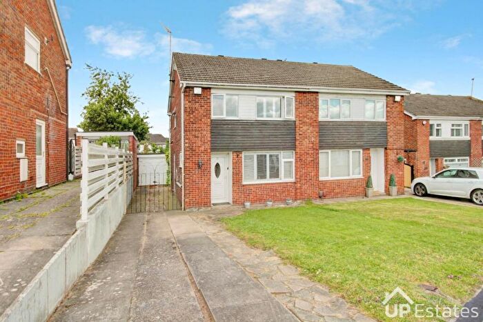 3 Bedroom Semi Detached House For Sale In Wimborne Drive, Walsgrave, Coventry, CV2