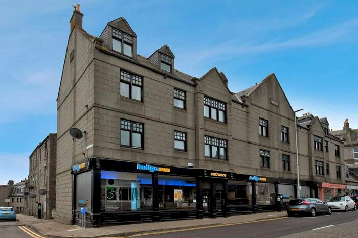2 Bedroom Flat To Rent In Rosemount Place, Aberdeen, AB25