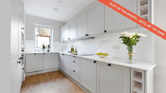 4 Bedroom Terraced House For Sale In Rowan Road, Streatham, SW16