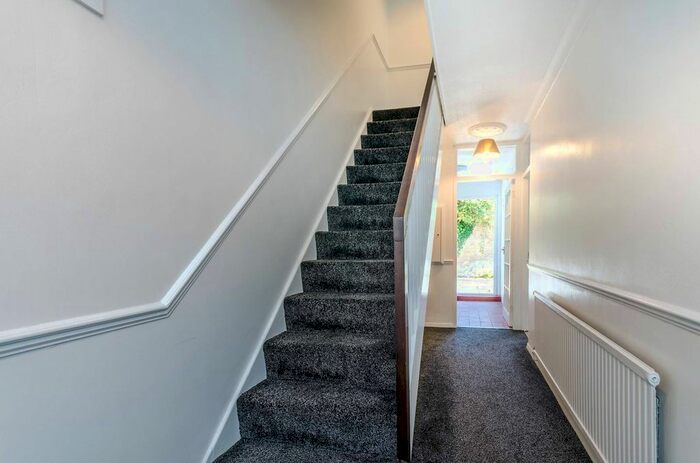 3 Bedroom Property To Rent In Rye Hill Park, Peckham Rye, London, SE15