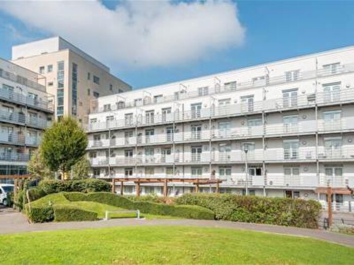 2 Bedroom Apartment For Sale In Apartment, Bramall Lane, Sheffield, South Yorkshire, S2