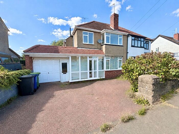 3 Bedroom Semi-Detached House For Sale In Amblecote Road, Brierley Hill, DY5