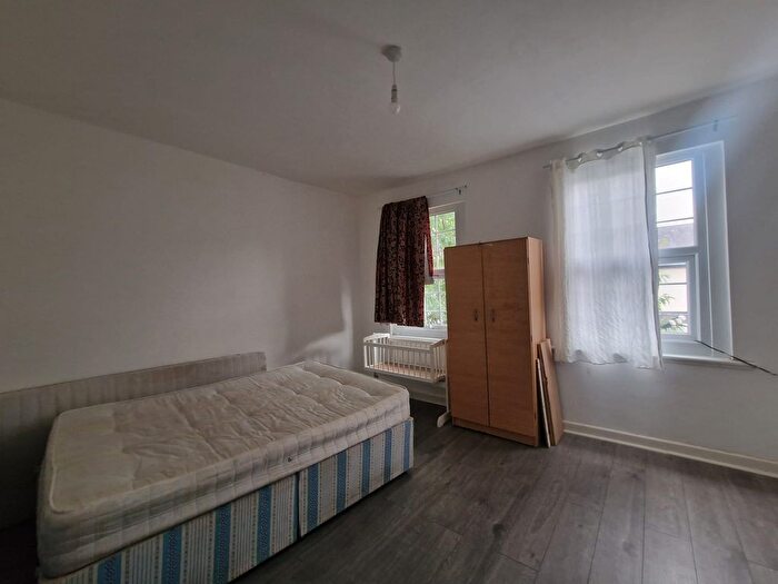 4 Bedroom Terraced House To Rent In Stanley Road, Harrow, HA2