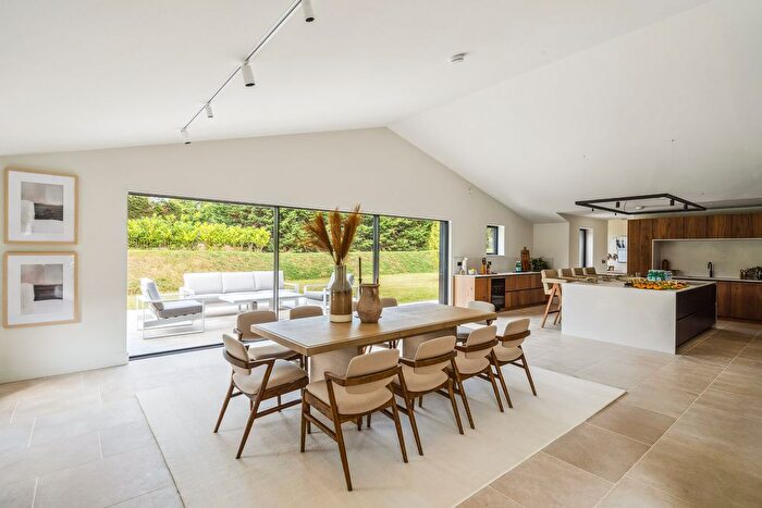 Country House For Sale In Deadhearn Lane, Chalfont St. Giles, HP8