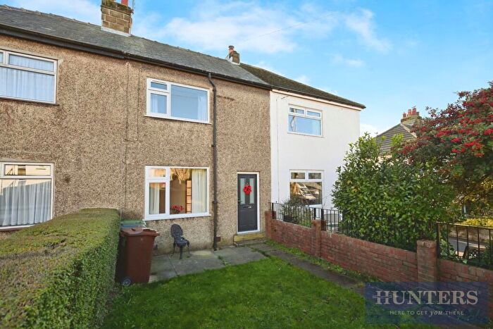 2 Bedroom House For Sale In Haw Avenue, Yeadon, Leeds, LS19