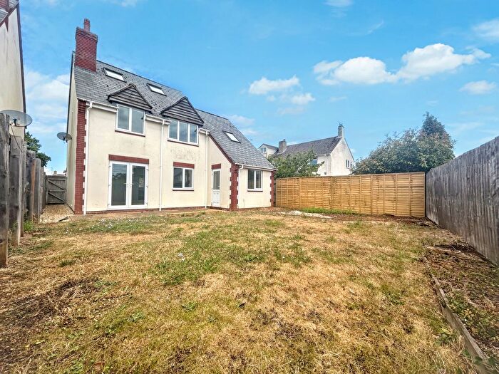 5 Bedroom Detached House For Sale In Bowlers Green, Martens Road, Swindon, SN6