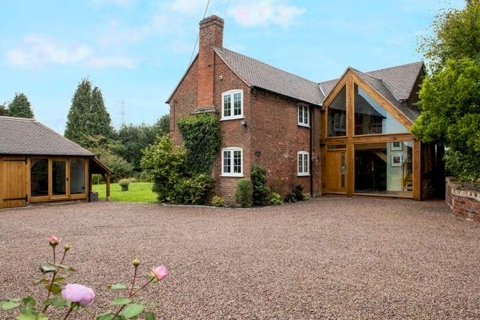 4 Bedroom Detached House To Rent In Drayton Road, Chaddesley Corbett, DY10