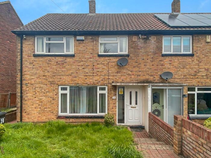 3 Bedroom Semi-Detached House To Rent In Freeman Road, Gravesend, Kent, DA12