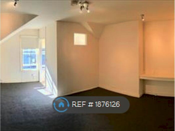 Studio To Rent In Strawberry Dale, Harrogate, HG1