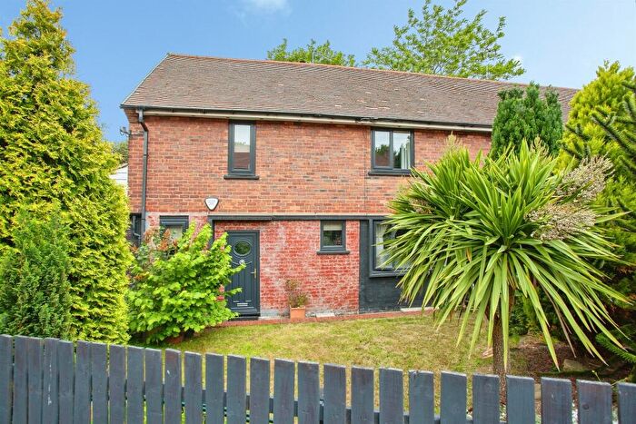 3 Bedroom Semi-Detached House For Sale In Revell Close, East Herringthorpe, Rotherham, S65