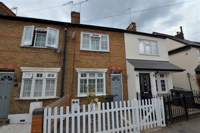 2 Bedroom House To Rent In Forest Road, Loughton, IG10