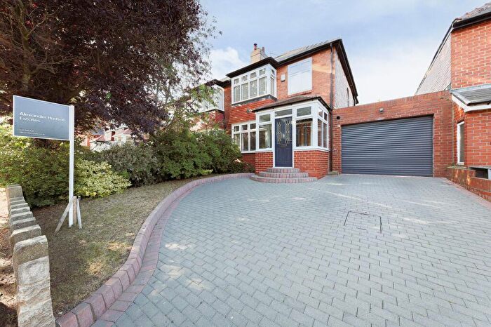 3 Bedroom Semi-Detached House For Sale In Hillside, Killingworth Village, NE12