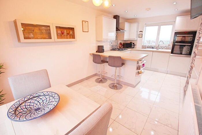 3 Bedroom Terraced House For Sale In Whaley Common, Langwith, NG20