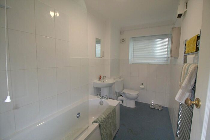 1 Bedroom Apartment To Rent In Sompting Lodge, Sompting Road, Lancing, BN15