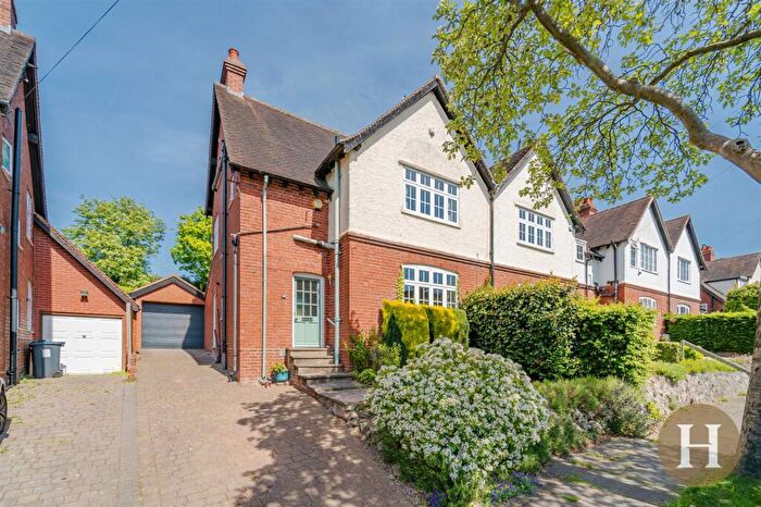 4 Bedroom Terraced House For Sale In High Brow, Birmingham, B17